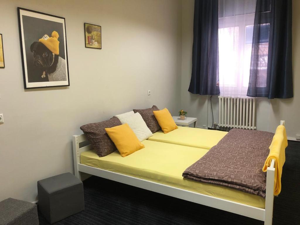 Spacious Tuzlaks Apartments Sarajevo Ferhadija Exteriör bild