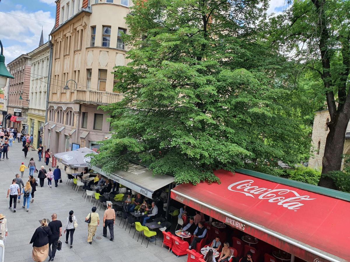 Spacious Tuzlaks Apartments Sarajevo Ferhadija Exteriör bild